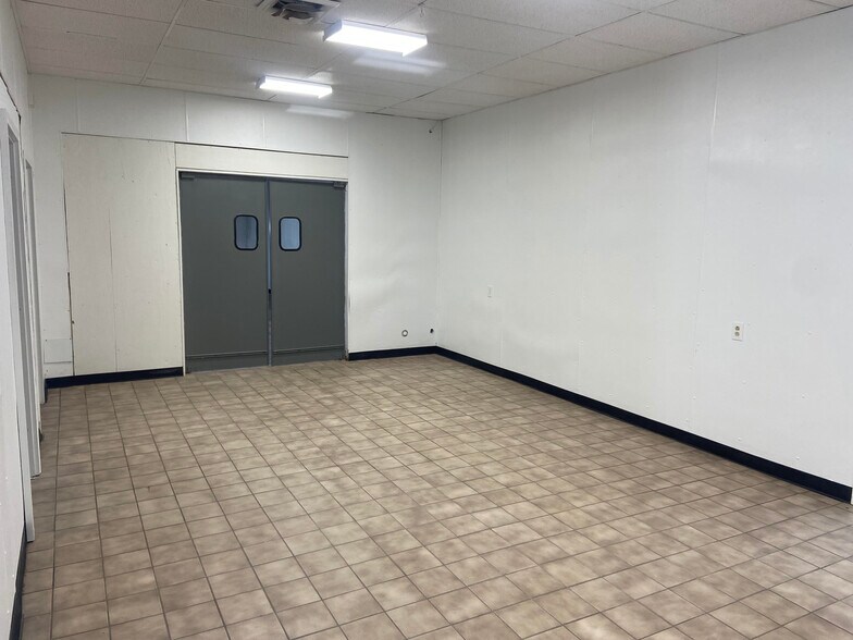 64 Field Rd, Somers, CT à louer - Photo de l’immeuble – Image 3 sur 11