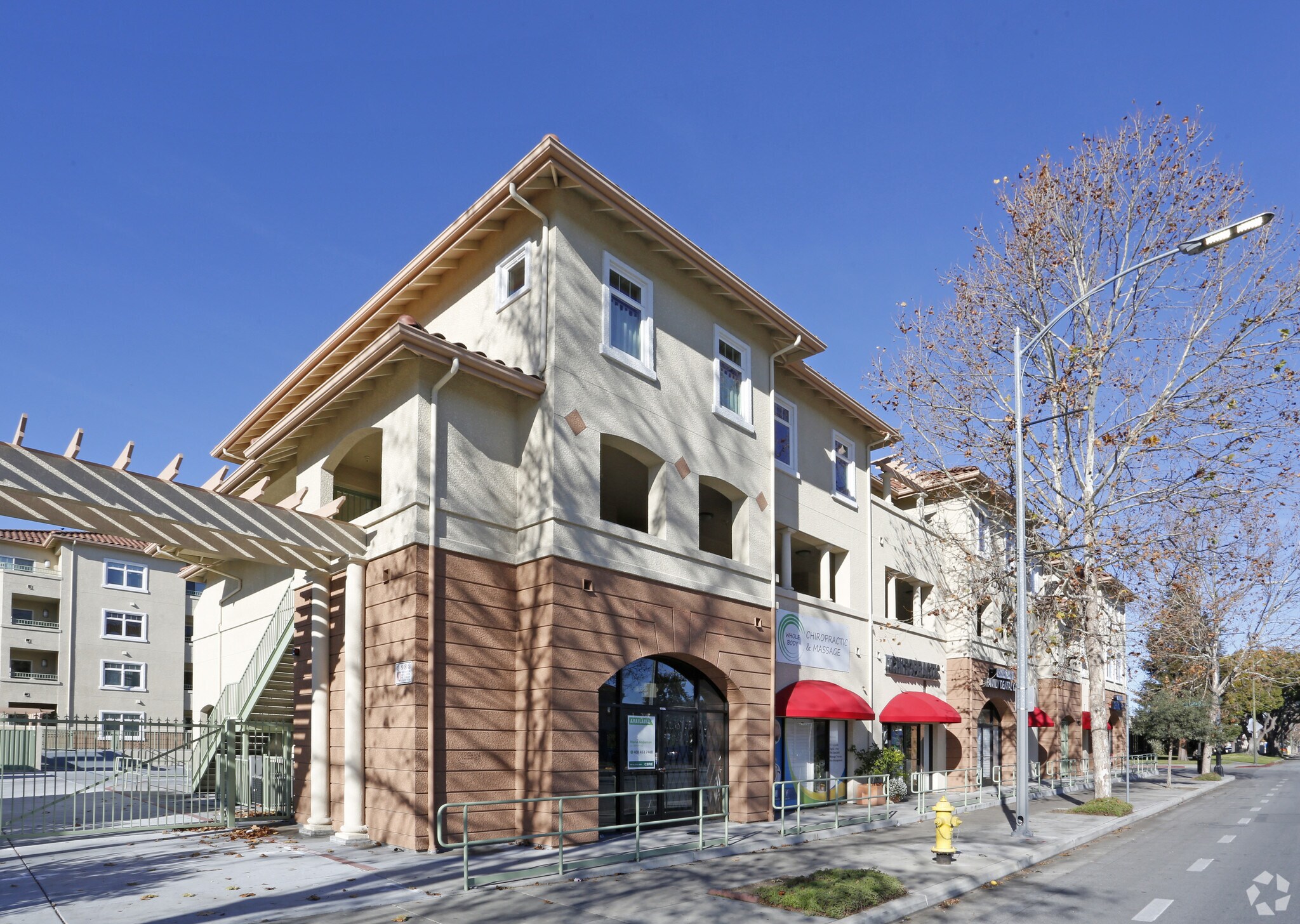 1399 S Winchester Blvd, San Jose, CA à vendre Photo de l’immeuble– Image 1 sur 9