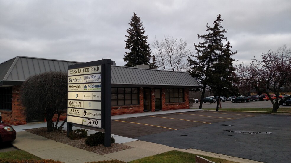 2685 Lapeer Rd, Auburn Hills, MI à louer - Photo de l’immeuble – Image 3 sur 7