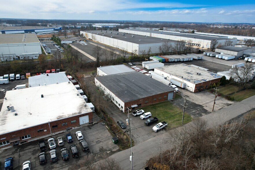 2011 Hartel Ave, Levittown, PA à louer - Photo de l’immeuble – Image 2 sur 2