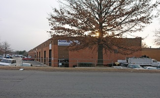 Plus de détails pour 14041-14067 Willard Rd, Chantilly, VA - Industriel/Logistique à louer