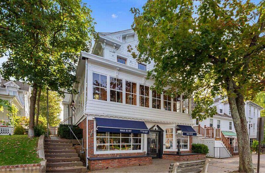3 Madison St, Sag Harbor, NY à vendre - Photo principale – Image 1 sur 20