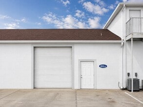 700 Atlantis Rd, Melbourne, FL à louer Photo intérieure– Image 1 sur 4