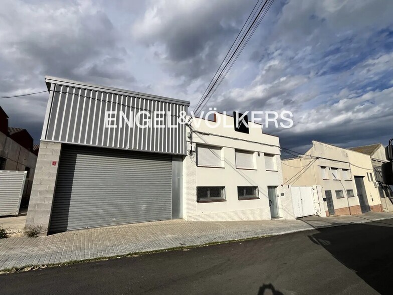 Industriel/Logistique dans Premià de Dalt, Barcelona à vendre - Photo de l’immeuble – Image 2 sur 8