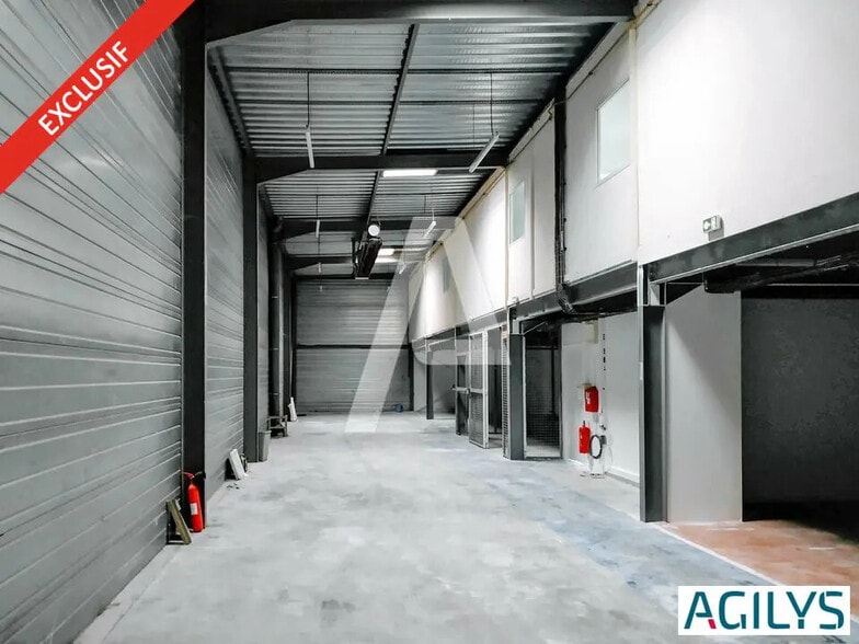 Local d’activités dans Champlan à louer - Photo intérieure – Image 1 sur 10