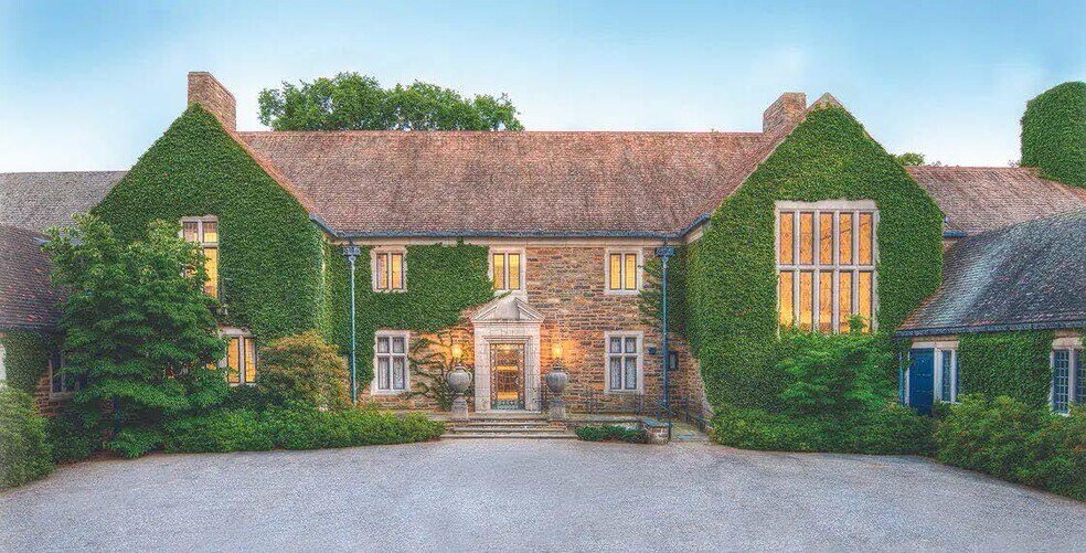 36 Essex St, Wenham, MA à vendre - Photo de l’immeuble – Image 2 sur 4