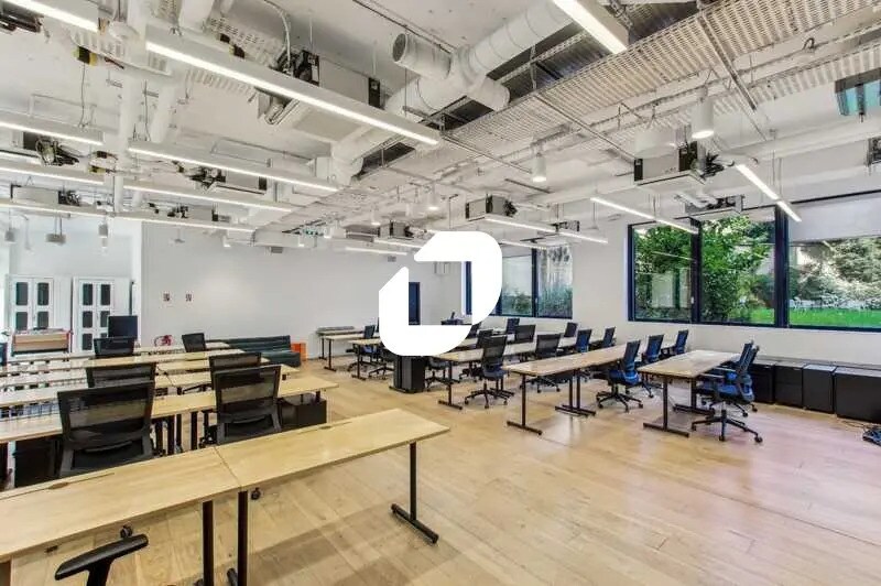 Local d’activités dans Paris à louer - Photo de l’immeuble – Image 3 sur 20