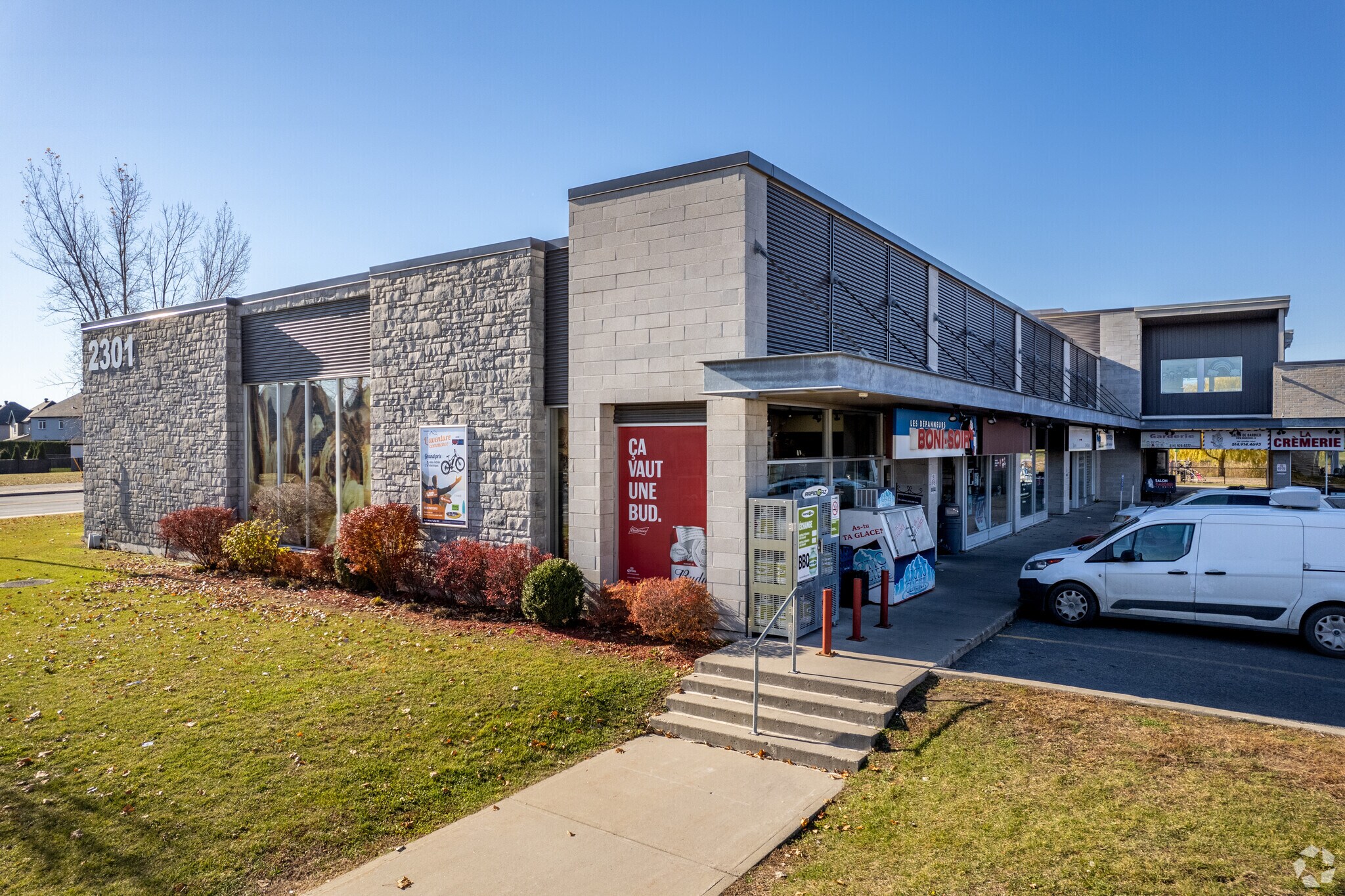 2301 Rue De Versailles, Mascouche, QC à louer Photo principale– Image 1 sur 20