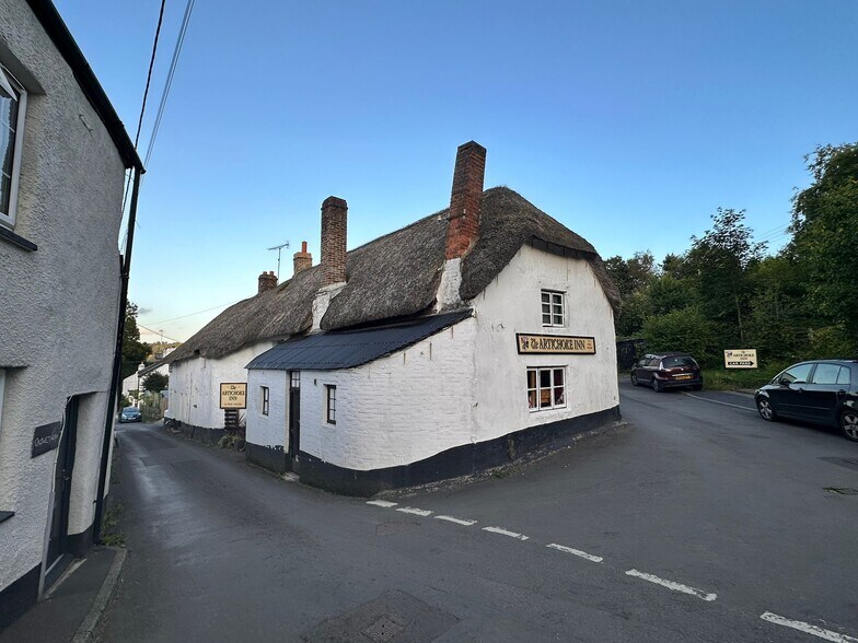 Village Rd, Christow à vendre - Photo de l’immeuble – Image 2 sur 10