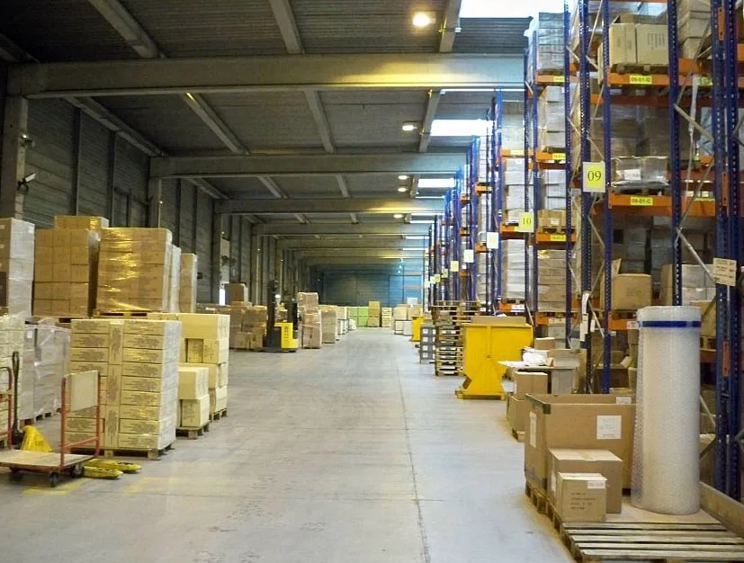 Industriel/Logistique dans Saint-Ouen-l'Aumône à louer Photo intérieure– Image 1 sur 2