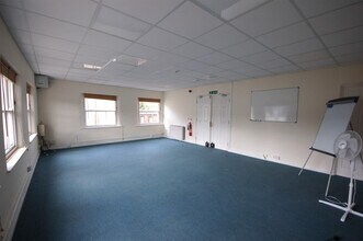 9 High St, Lutterworth à vendre Photo intérieure– Image 2 sur 4