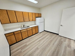 3684-3696 Midway Dr, San Diego, CA à louer Photo intérieure– Image 1 sur 3