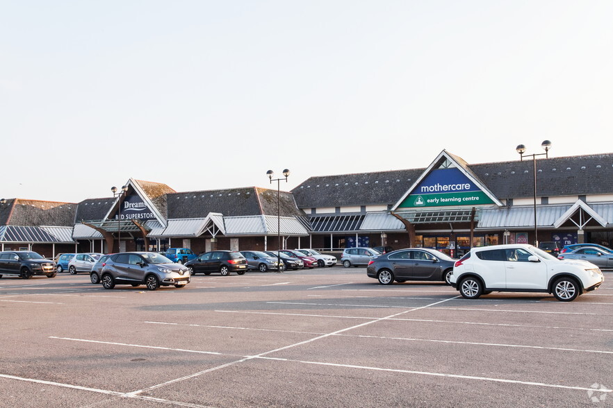 Cardiff Gate Retail Park, Cardiff à louer - Photo de l’immeuble – Image 3 sur 7