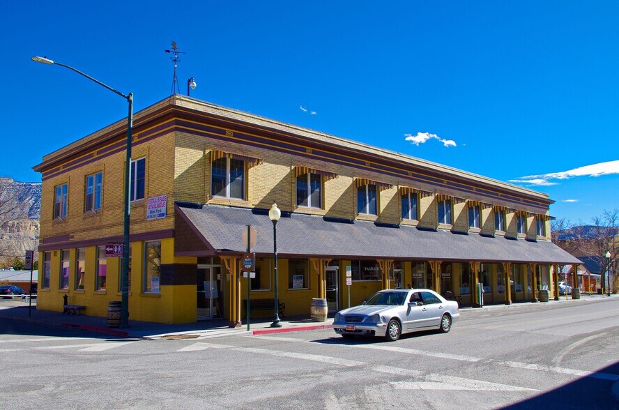 305 Main St, Palisade, CO à louer - Photo de l’immeuble – Image 2 sur 9