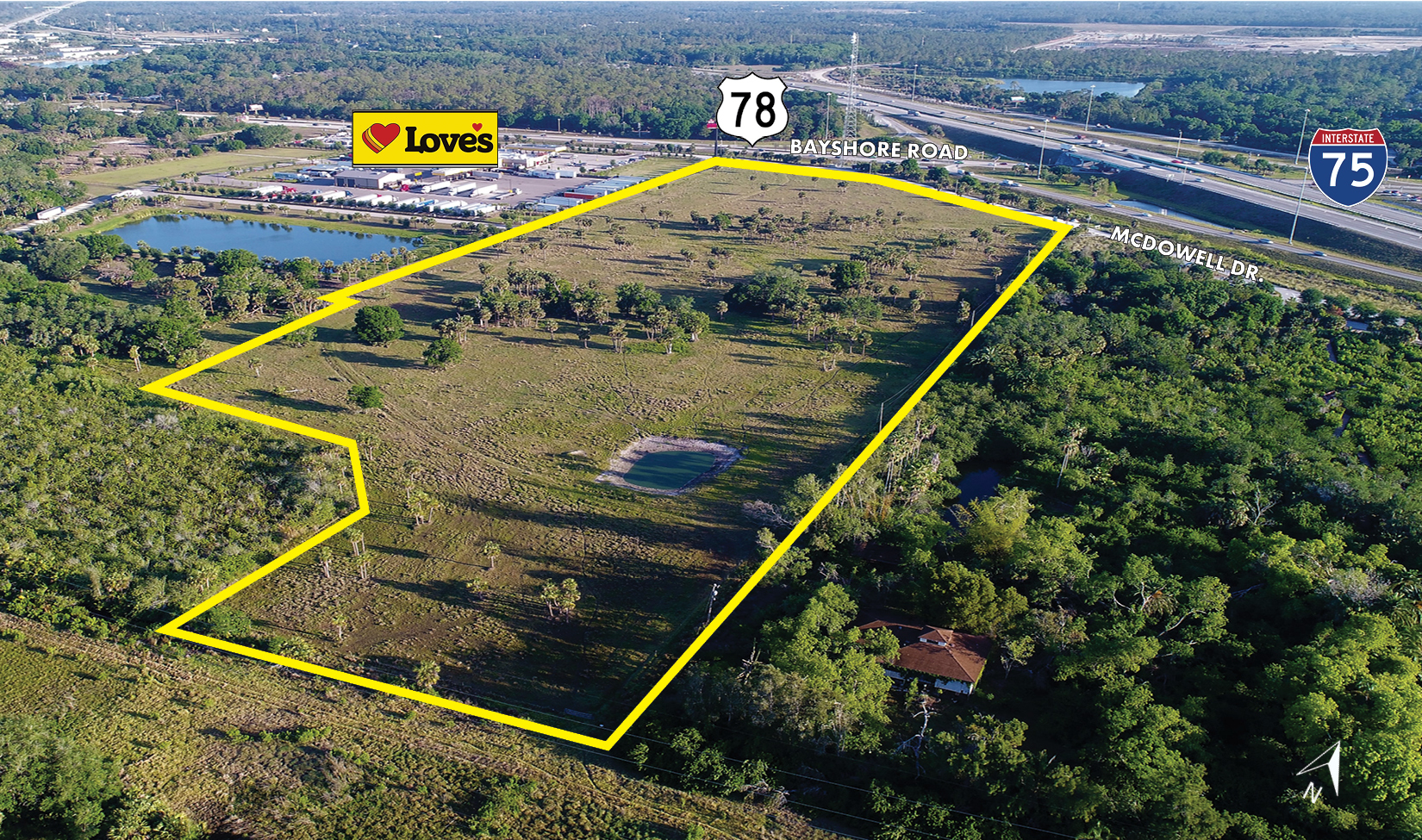 17201 McDowell Dr, North Fort Myers, FL à vendre Aérien– Image 1 sur 8