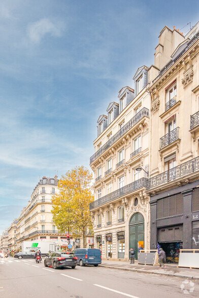12 Rue Aux Ours, Paris à louer - Photo de l’immeuble – Image 3 sur 5
