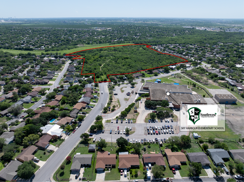 Portside Dr, San Antonio, TX à vendre - Photo de l’immeuble – Image 1 sur 4