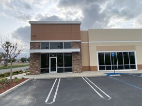 350 E Commercial Rd, San Bernardino, CA à louer Photo de l’immeuble– Image 1 sur 9