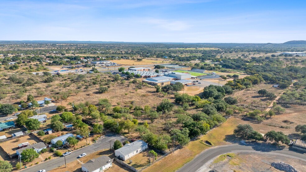 TBD Village Ln, Llano, TX à vendre - Photo de l’immeuble – Image 3 sur 25