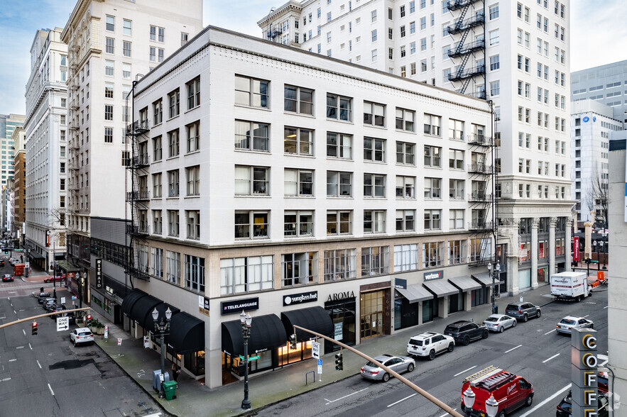 610 SW Broadway, Portland, OR à louer - Photo de l’immeuble – Image 2 sur 8