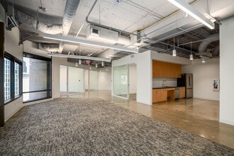 701 Brazos St, Austin, TX à louer Photo intérieure– Image 2 sur 3