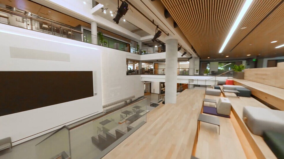 510 Townsend St, San Francisco, CA à louer - Vidéo sur l’annonce professionnelle – Image 2 sur 17