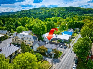 Plus de détails pour 11 Beaver Meadow Rd, Norwich, VT - Bureau à vendre