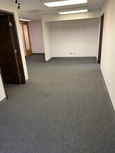 6160 N Cicero Ave, Chicago, IL à louer Photo de l’immeuble– Image 2 sur 3