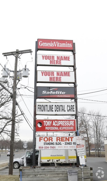 196-210 E Route 59, Nanuet, NY à louer - Photo de l’immeuble – Image 3 sur 6