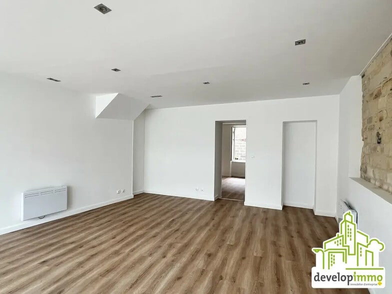 Local commercial dans Caen à louer - Photo de l’immeuble – Image 3 sur 12