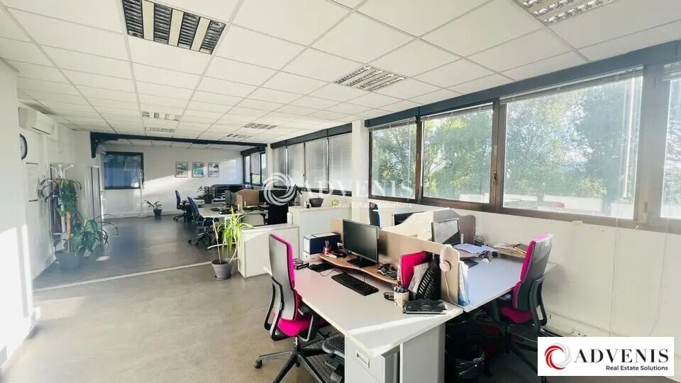 Bureau dans Mérignac à vendre - Photo de l’immeuble – Image 3 sur 9