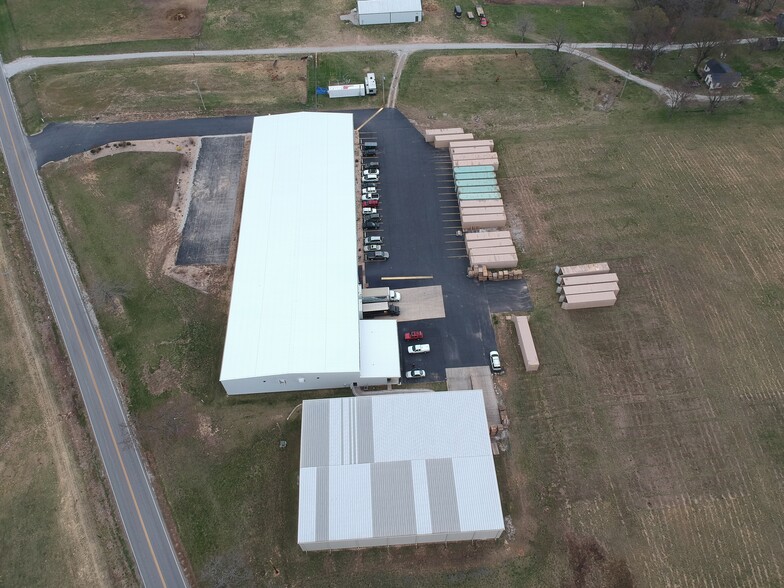 6010 E State Highway 76, Kirbyville, MO à louer - Photo de l’immeuble – Image 3 sur 9