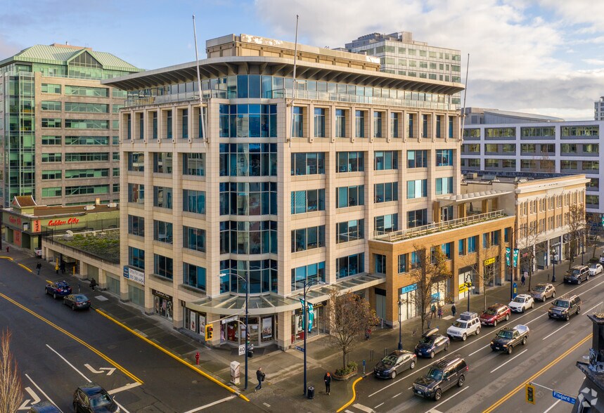 1675 Douglas St, Victoria, BC à louer - Photo de l’immeuble – Image 1 sur 2