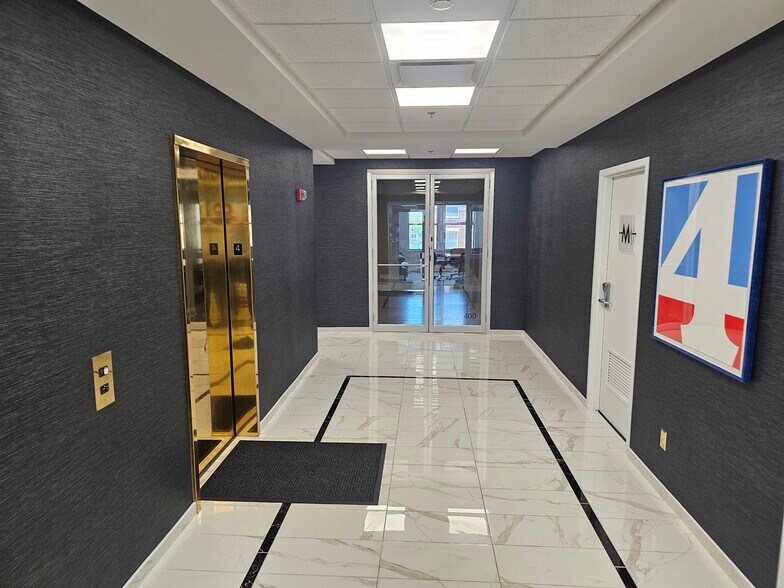 111 - 115 W Campbell St, Arlington Heights, IL à louer - Photo de l’immeuble – Image 2 sur 9
