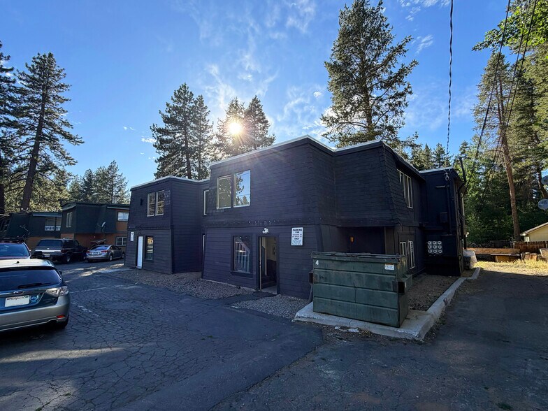 3671 Spruce Ave, South Lake Tahoe, CA à vendre - Photo de l’immeuble – Image 3 sur 5