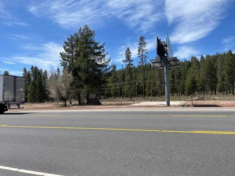109730 Highway 97 N, Chemult, OR à vendre - Photo de l’immeuble – Image 2 sur 6