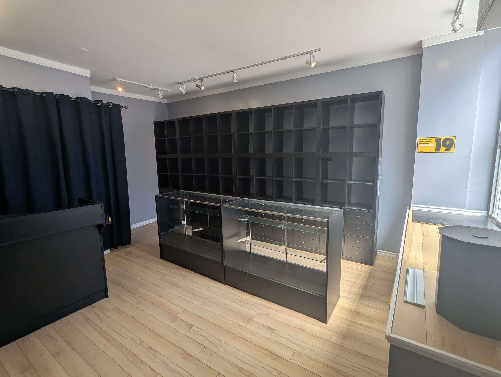 32 Montreal St, Kingston, ON à louer Photo intérieure– Image 1 sur 7