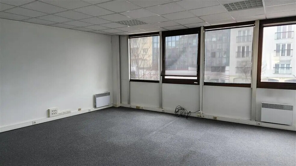 Bureau dans Bourg-la-Reine à louer - Photo de l’immeuble – Image 3 sur 6