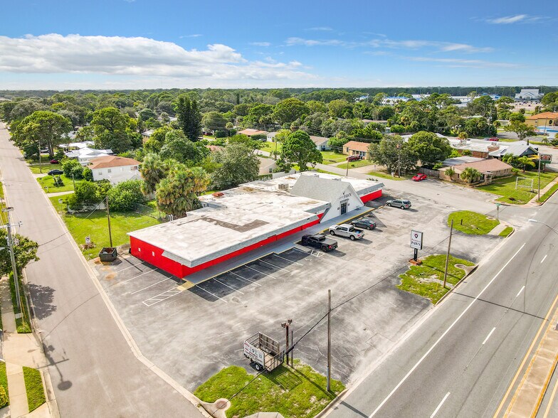 2300 S Washington Ave, Titusville, FL à vendre - Photo de l’immeuble – Image 2 sur 29