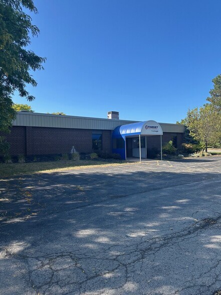151 John James Audubon Pky, Amherst, NY à vendre - Photo de l’immeuble – Image 1 sur 15