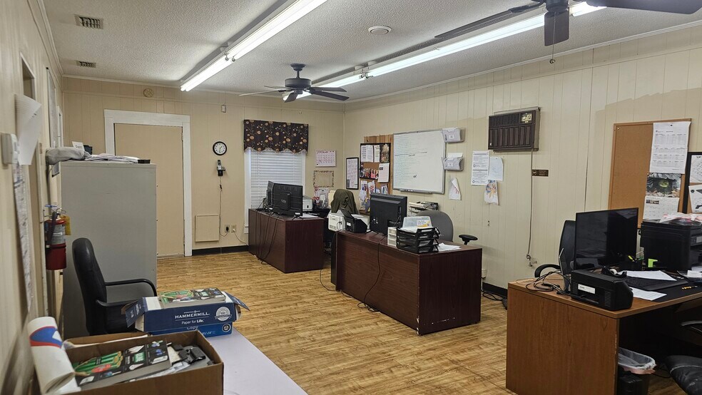 606 S Chestnut St, Gastonia, NC à louer - Photo de l’immeuble – Image 2 sur 4