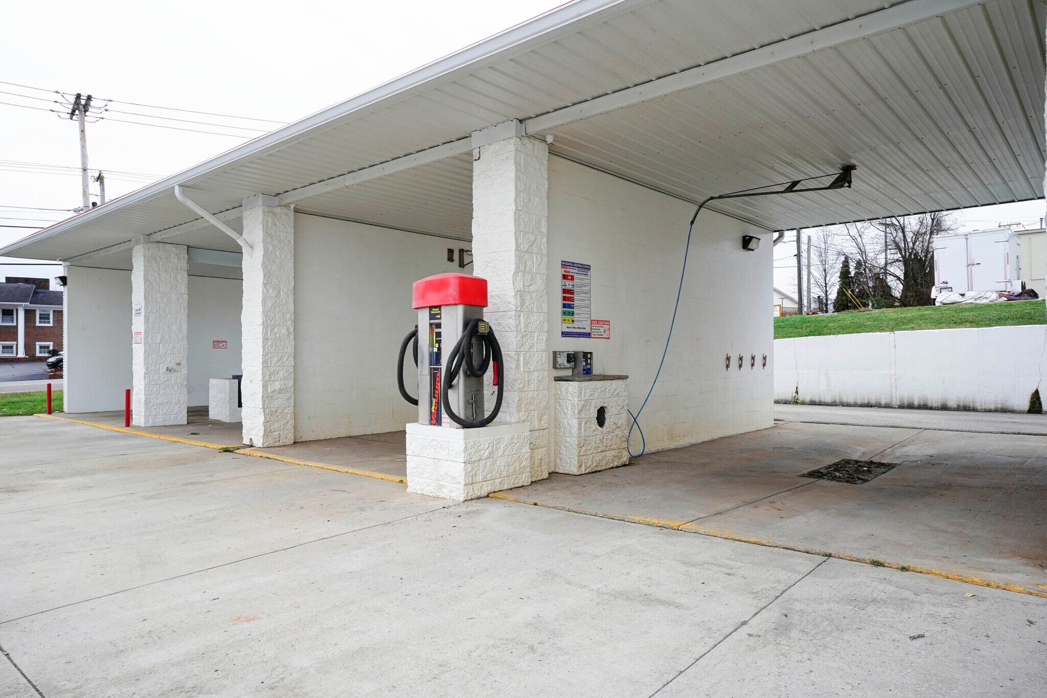 3980 Teays Valley Rd, Hurricane, WV à vendre Photo de l’immeuble– Image 1 sur 31