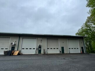Plus de détails pour 72 Airport Dr, Wappingers Falls, NY - Local d'activités à louer