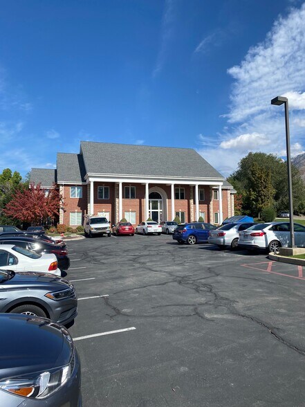 2601 N Canyon Rd, Provo, UT à vendre - Photo de l’immeuble – Image 3 sur 52