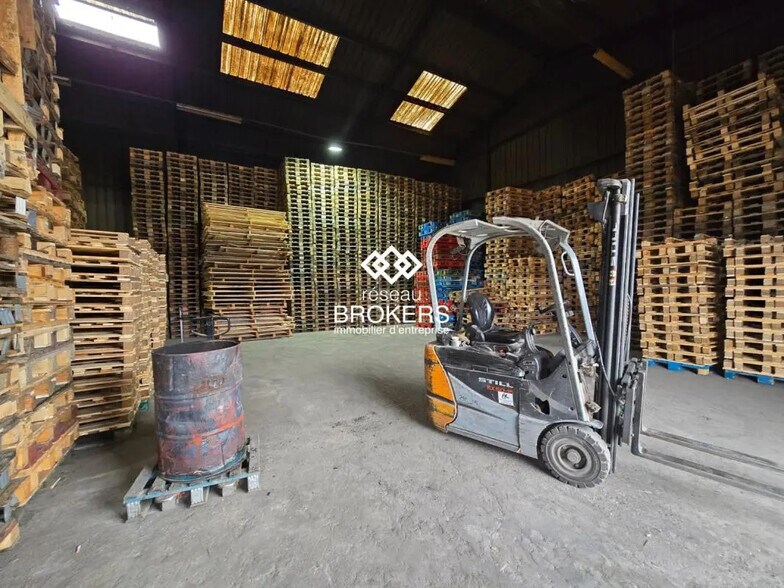 Industriel/Logistique dans Goussainville à vendre - Photo de l’immeuble – Image 1 sur 18