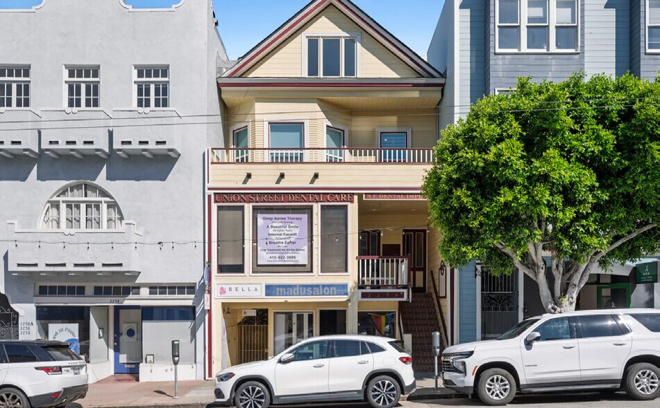 2215-2217 Union St, San Francisco, CA à louer - Photo de l’immeuble – Image 2 sur 11