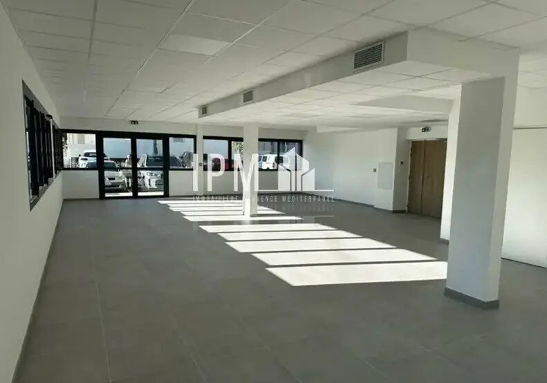 Bureau dans Aubagne à vendre - Photo intérieure – Image 1 sur 11