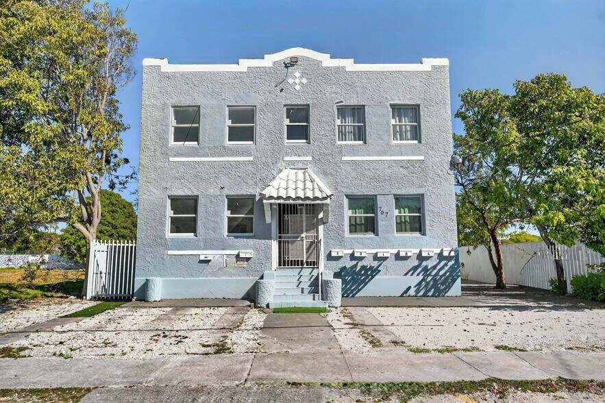 767 NW 35th St, Miami, FL à vendre - Photo de l’immeuble – Image 1 sur 16