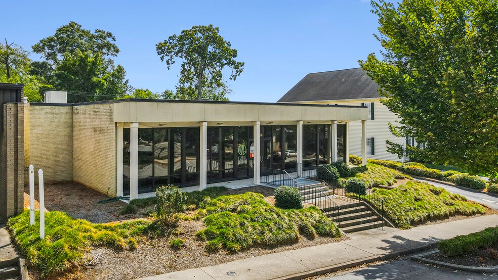 610 N Main St, Greenville, SC à louer - Photo de l’immeuble – Image 2 sur 7