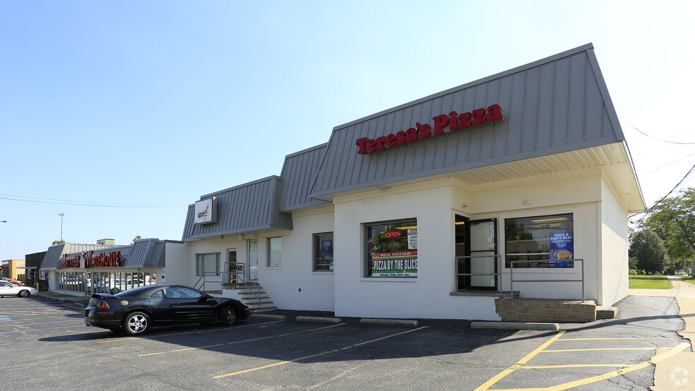 6010-6020 Mayfield Rd, Mayfield Heights, OH à louer - Photo de l’immeuble – Image 3 sur 4